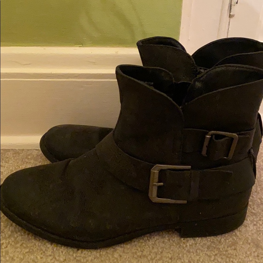 Black zip up boots